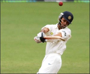 द्वविड़ 91 रन पर नाबाद रहे