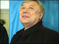 Юрій Єхануров під час виборів до парламенту. Фото УНІАН