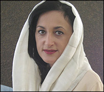 مینا شیزائے تیس سال بعد امریکہ سے کابل واپس پہنچی ہیں