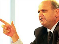 Ông Mike Moore là cựu tổng giám đốc WTO