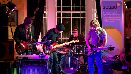 Y Niwl performing at Y Dolydd, Llanrwst, 12 May 2011