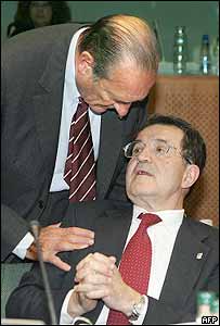 O presidente francês, Chirac (esq.), e o presidente da Comissão Européia, Romado Prodi