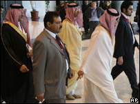 Participantes da conferência, que reuniu 50 países, deixam Sharm el Sheikh