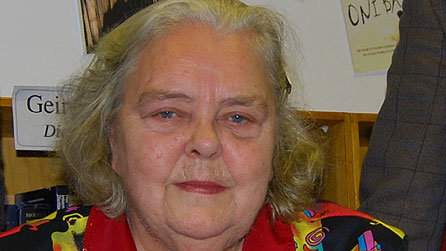 Eigra Lewis Roberts - noson cyhoeddi Hi a Fi