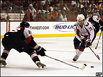 Philadelphia Flyers và Washington Capitals hôm 1/10