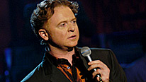 Mick Hucknall of Simply Red performing on Parkinson in 2003