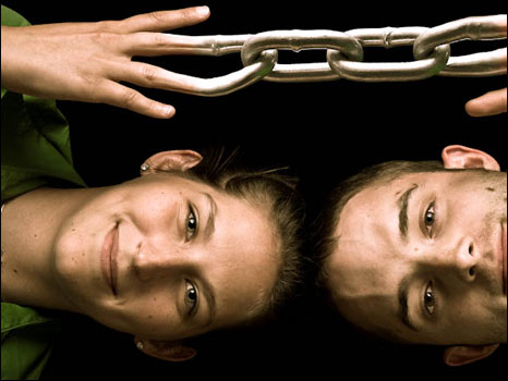 Casal documenta relacionamento (Thad and Sarah Lawrence)