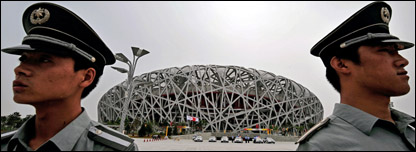 په پکين کې د المپيک لوبو لپاره سخت امنيت نيول شوى دى 