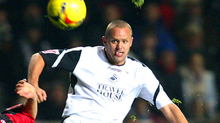 Lee Trundle. Copyright Huw Evans Picture Agency