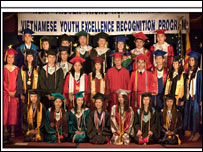 Hình ảnh của 31 thủ khoa và á khoa của Houston và vùng phụ cận