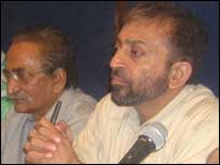 ایم کیو ایم کی رابطہ کمیٹی کے ڈپٹی کنوینر ڈاکٹر فاروق ستار