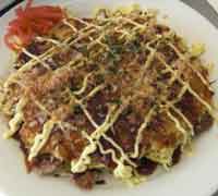 Okonomiyaki (Japanese savoury pancake)