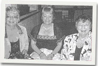 Beryl Thomas ar y dde 