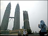 Tháp đôi Petronas ở thủ đô Malaysia