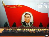 Kim Ir Sen zemřel 8. července 2004