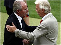 埃里克森（左）与本哈克