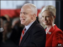 Vợ chồng ông McCain