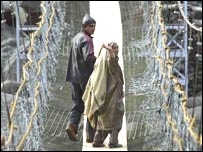 بیگم جان سرحد عبور کرنے والی پہلی فرد تھیں۔