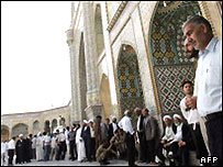 به خاطر عدم وجود موسسات نظرسنجی مستقل، ميزان مشارکت مردم در انتخابات به طور دقيق قابل ارزيابی نيست