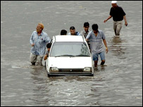 بارش کا شکار ممبئی