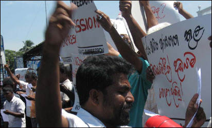 Journalists protesting in Colombo (photo: Elmo Fernando)