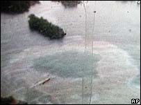 Dầu phun lên từ biển thuộc Philipinnes