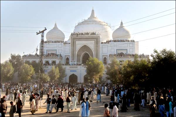 گڑھی خدا بخش کے سوگوار، تدفین