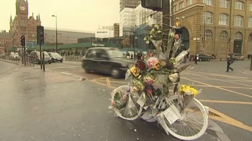 鬼车出现在伦敦街头