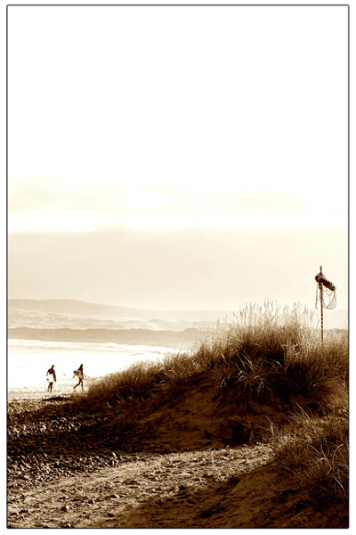 Peter Mayne, emails more action from West Oz, 07