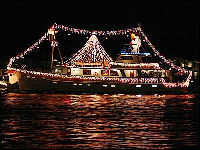 قايق تزئين شده