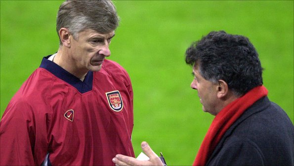Arsene Wenger and David Dein, pictured in 2001