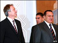 Primeiro-ministro britânico, Tony Blair, e presidente egípcio, Hosni Mubarak