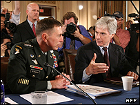 ژنرال دیوید پتریوس و رایان کروکر