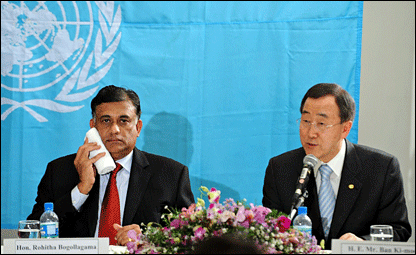 Ban ki-Moon (r) with Minister Bogollagama