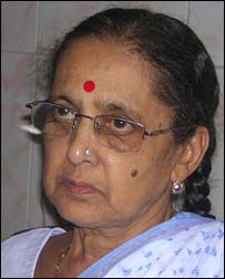 मीनल की पड़ोसी शोभना भिवंडीकर