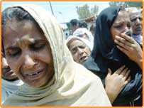 درجنوں افراد کے ہلاک ہونے کا خدشہ ہے