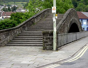 Pont y ty-pridd ym Mhontypridd