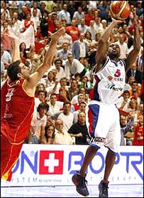 جی آر هولدن