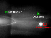 ماه تازه کیوان، عکس از ناسا/آزمایشگاه رانش جت/موسسه علوم فضایی