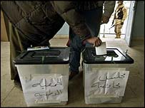 Irak'ta seçim sandıkları