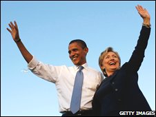 Barack Obama và Hillary Clinton tại một buổi tập trung hôm 20/10