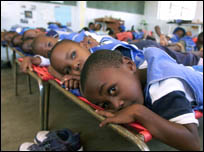 Сироти, чиї батьки померли від СНІДу