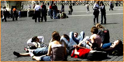 ’اب وہ اٹلی میں گا تا ھوگا ’میرا نام عبدالرحمان ۔۔۔‘