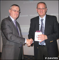 Jean-Yves Le Gall receives a presentation at the RAeS