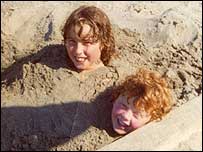 Childhood picture of Shan and Ruth Barcroft