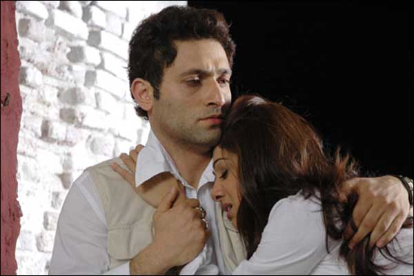 लाइफ़ इन ए मेट्रो की तस्वीरें