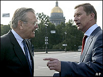 Donald Rumsfeld a Sergej Ivanov v Petrohradě