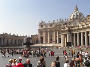 vatican_peters_square.jpg