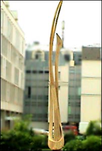 مجسمه رویش اثر کامبیز شریف