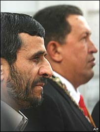 Mahmoud Ahmadinejad e Hugo Chávez